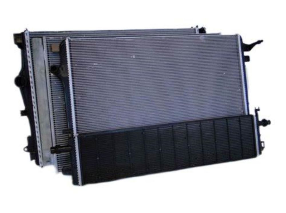 Engine Cooling Radiator for Mercedes-Benz C W206 Air Coolant Cooler A0995003801