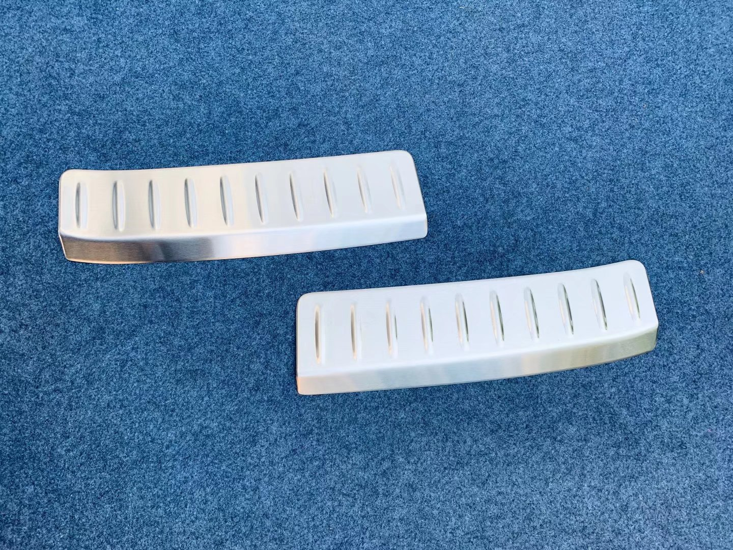 Silver Rear Bumper Inner Sill Plate Protector Cover For 2020-2023 for Toyota Venza