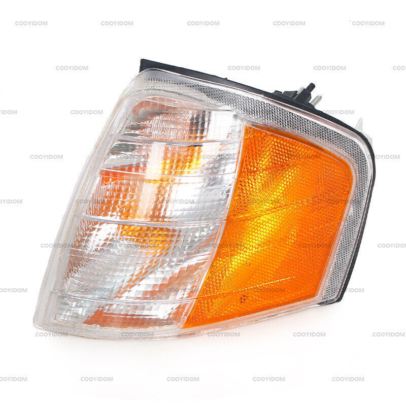 Applicable to 1994-2000 for Mercedes-Benz C-Class C220 dual front corner turn signals.