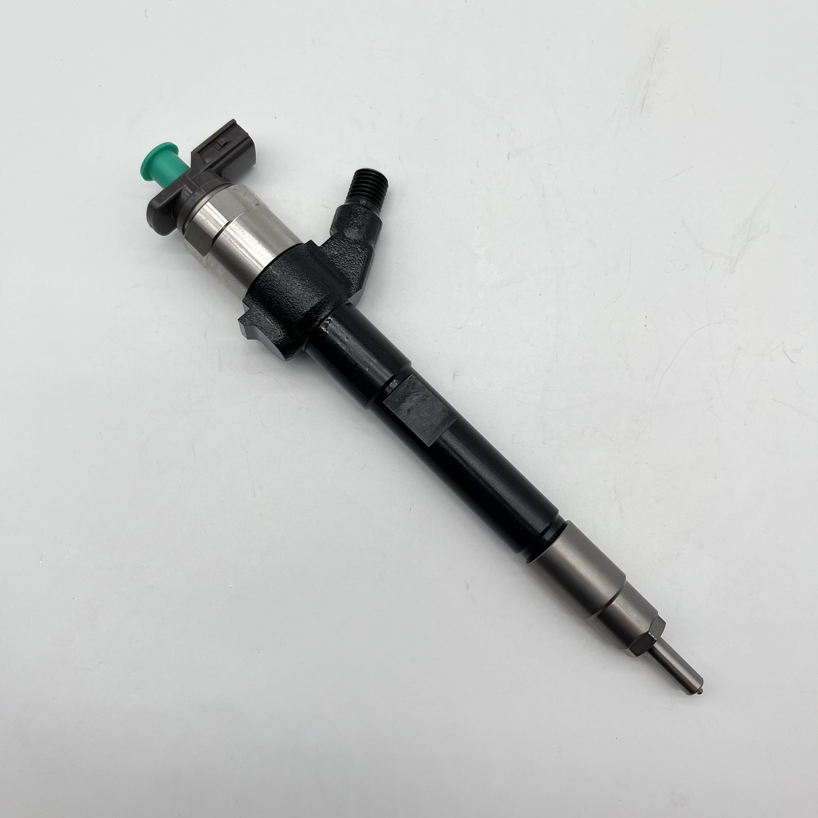 New Fuel Injector 1465A367 295050-0890 DCRI300890 Fit for Mitsubishi L200
