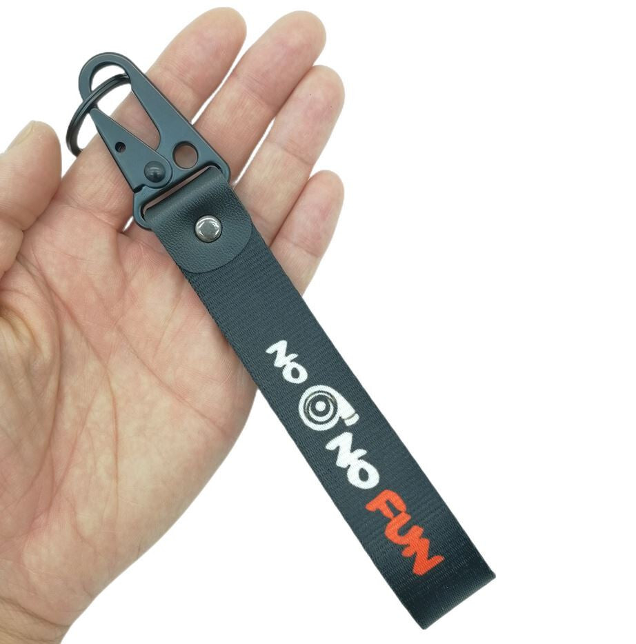 Car keychain/key ring with lanyard, car accessories, boring black, suitable for Nissan .
