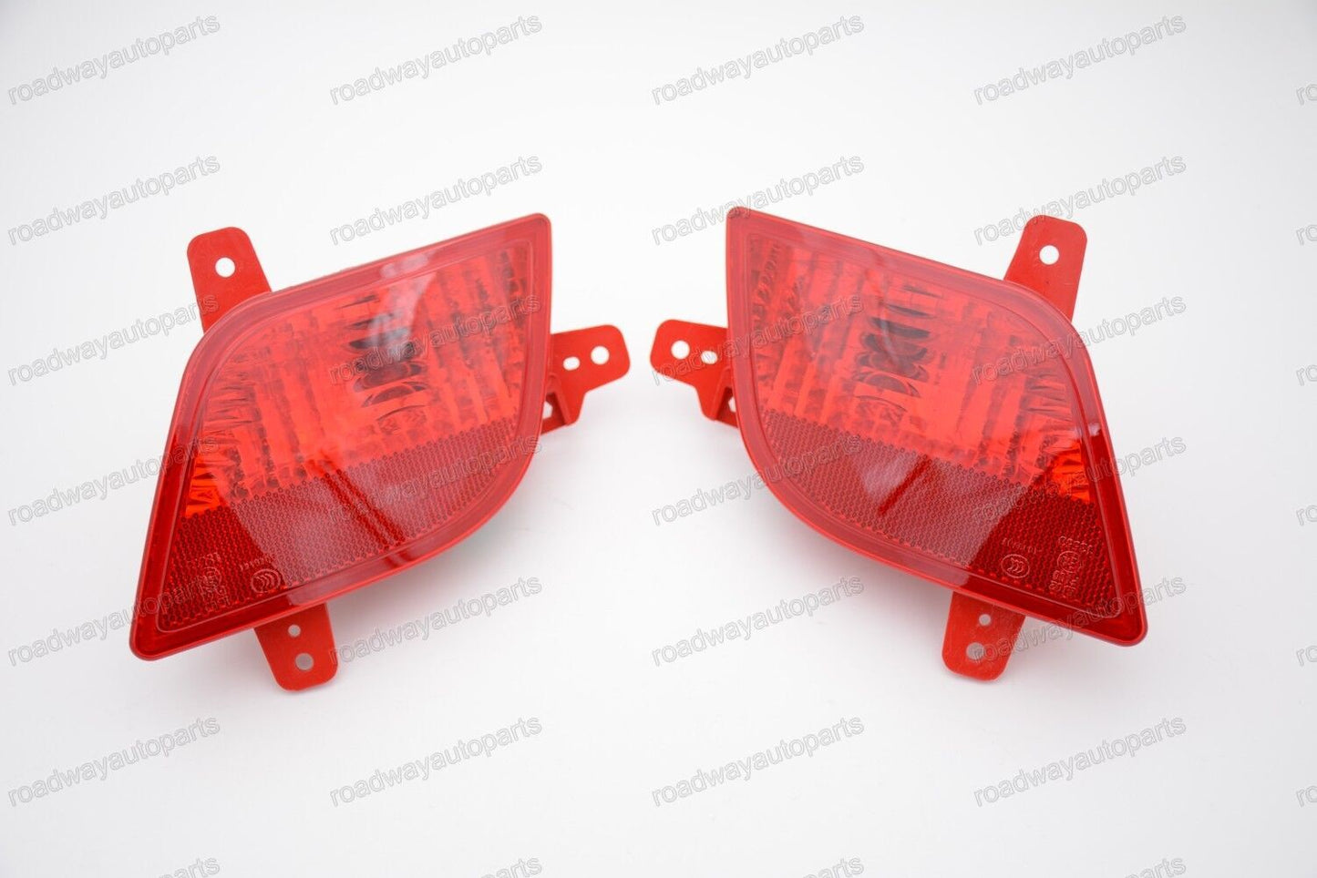 1Pair Red lens Rear Bumper Reflector fog Light lamps for Buick Encore 2013-2015