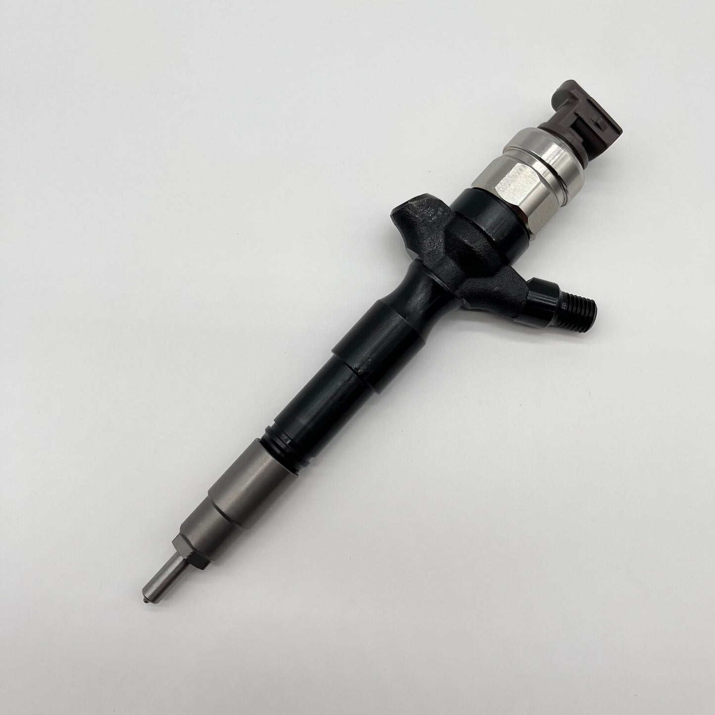 4PCS 295050-0180 23670-0L090 Common Rail Doesel Fuel Injector for Toyota Hilux