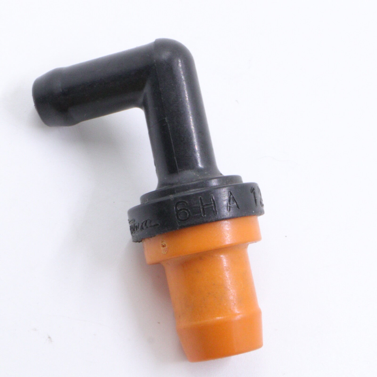 and new 12204-40040 1220440040 PCV positive crankcase ventilation valve