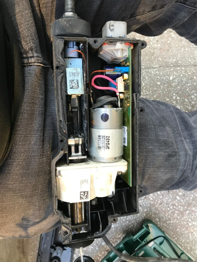 Parking Brake Module Actuator Motor For 2008-2013 for BMW X5 E70