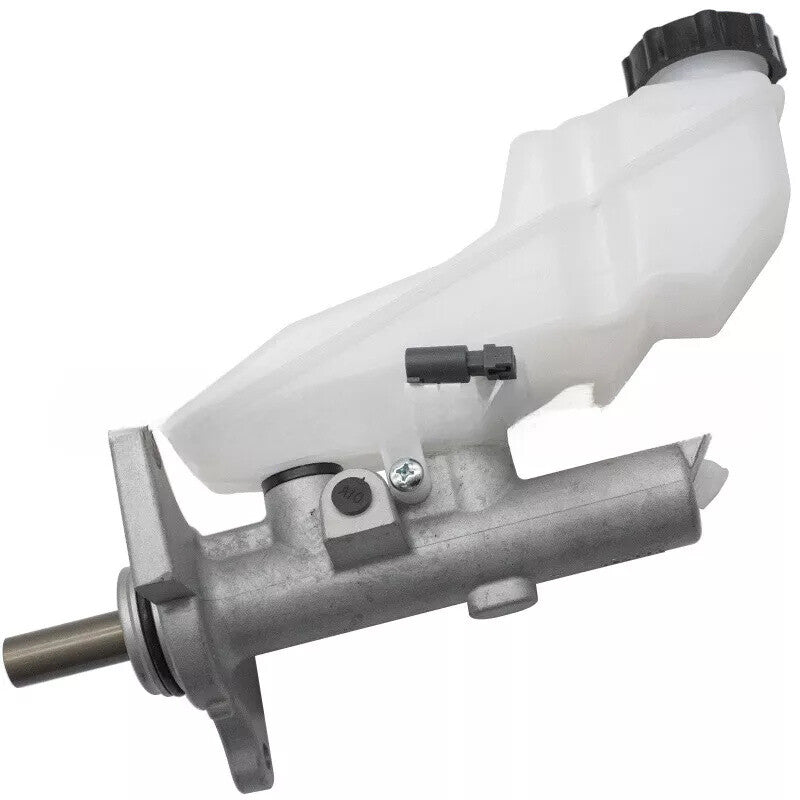 Brake Master cylinder master cylinder 4720102100 is suitable for Toyota for Corolla . (47201-02100)