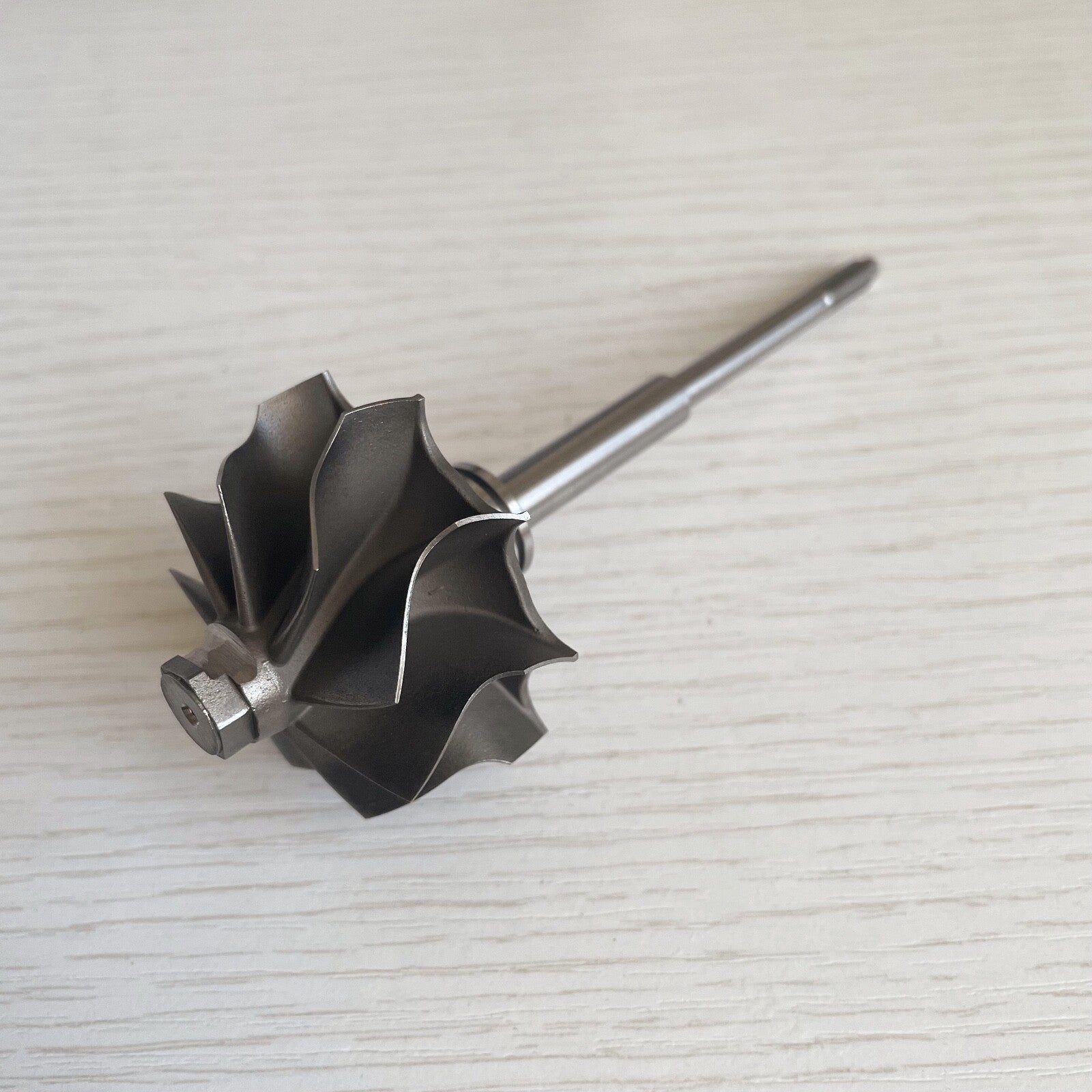 TD04L 41.2/47.2mm 9-blade turbine shaft/turbine wheel/turbine shaft