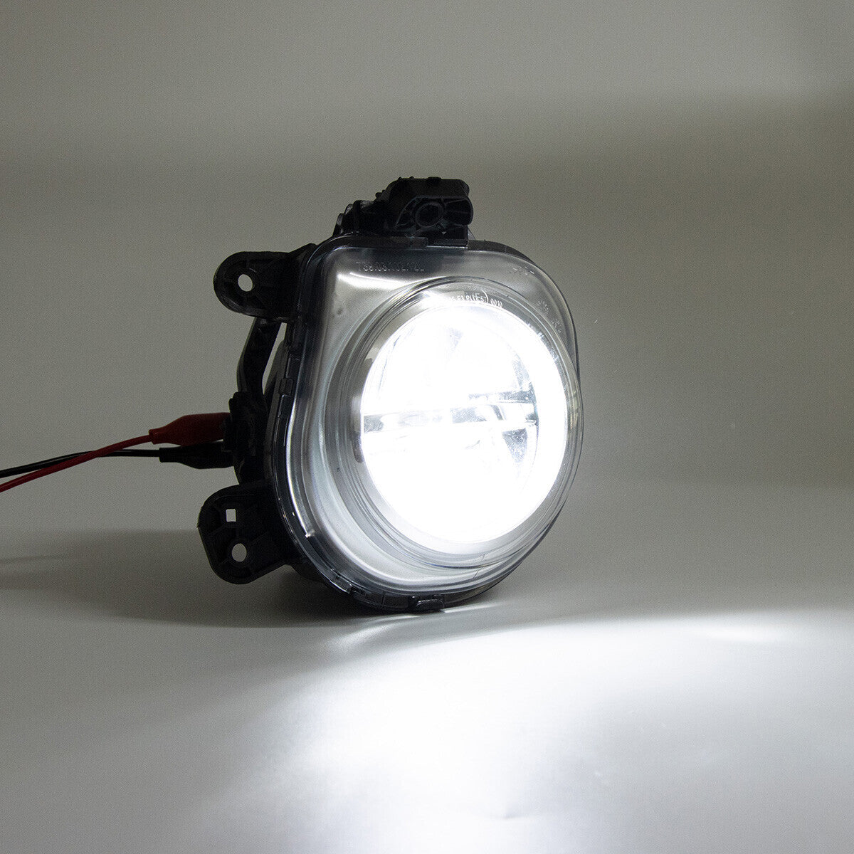 1Pcs for BMW X3 F25 X4 F26 X5 F15 F85 X6 F16 SUV Front Left LED Fog Light Lamp