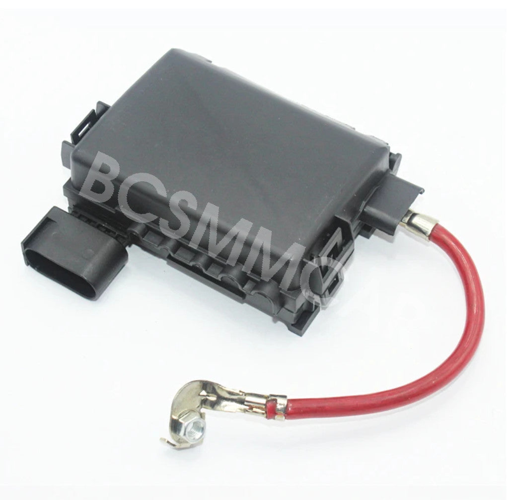 Car Fuse Box Battery Terminal Power Block Fit for VW Beetle 1.9 2005-2006