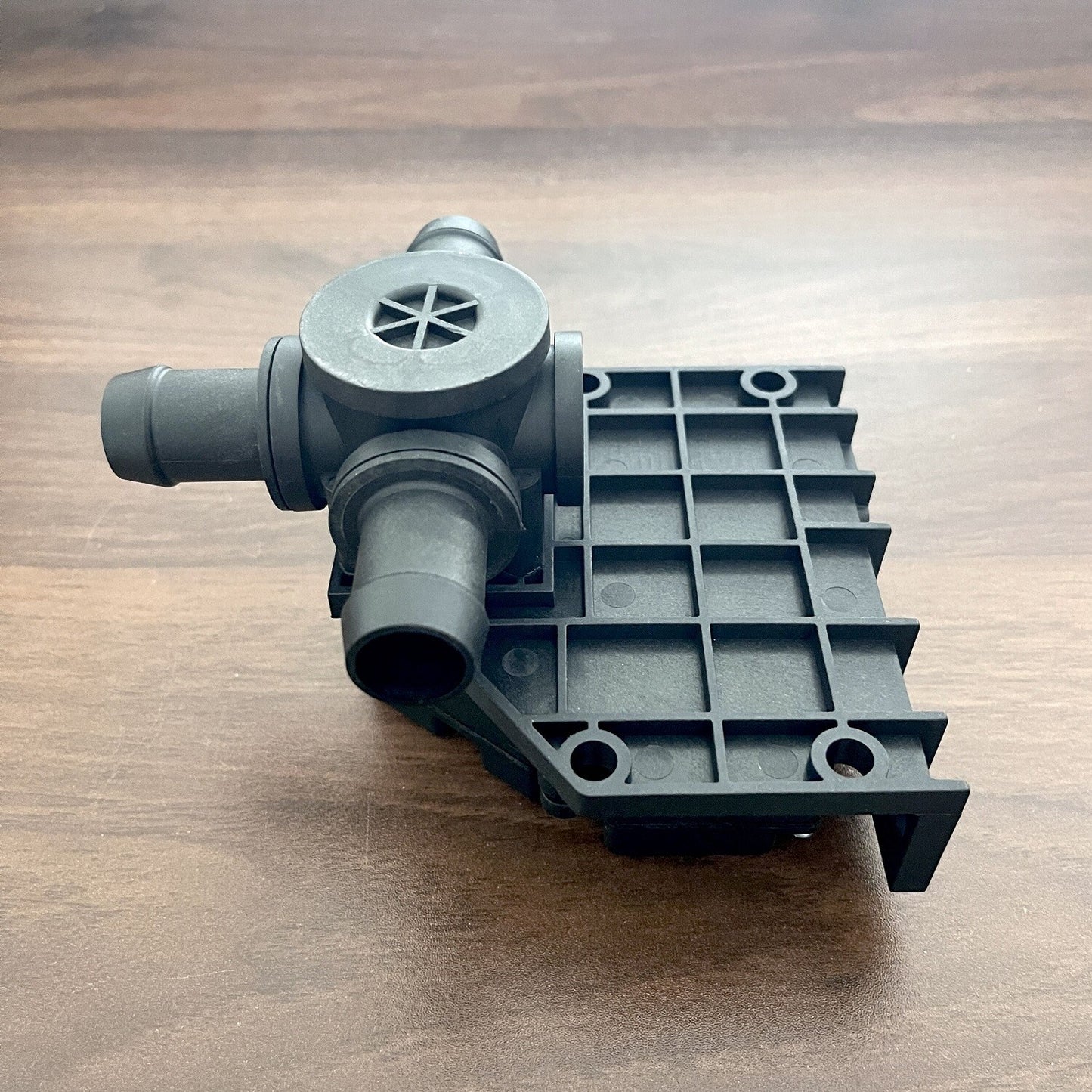 3-Way Heater Coolant Control Valve Replacement for Tesla for Model S /X 6007384-00-B