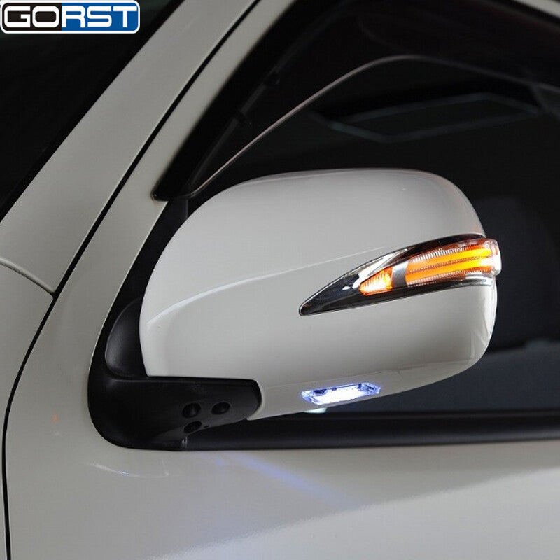 Electric reflector rearview mirror for Toyota Hiace with LED lights