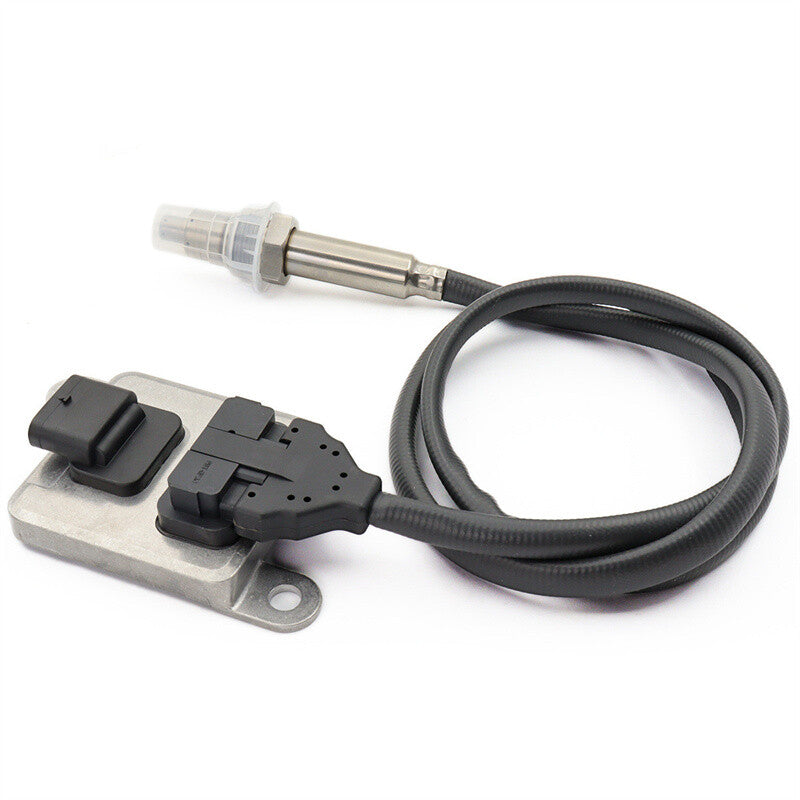 Nox sensor 04L907805C is suitable for Volkswagen for Passat B8 and for Skoda Superb 2.0TDI (2014-2018).