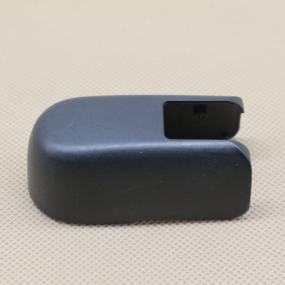 1-piece rear cover arm nut cap suitable for 2016-2021 for Mitsubishi Outlander 8253A133