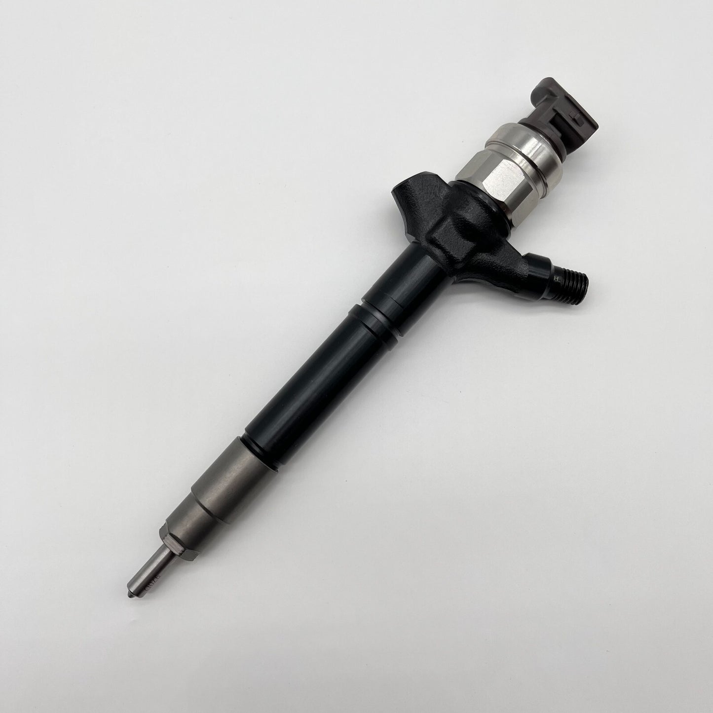 095000-9730 23670-59035 Injector for Fits for Toyota for Land Cruiser V8 D-4D