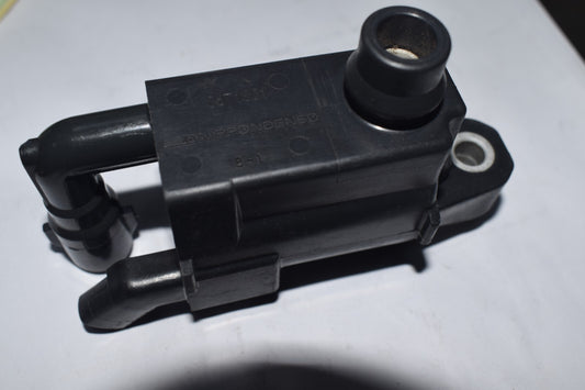 Ignition Coil for Lexus GS300 IS300 SC300 L6 3.0L 98-2005 UF228 90919-02216 OEM