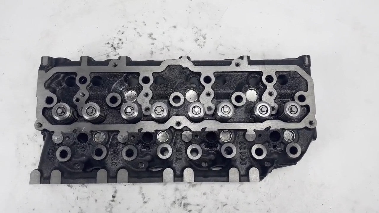 The all-new S4S-DI cylinder head assembly is suitable for Mitsubishi engine parts.