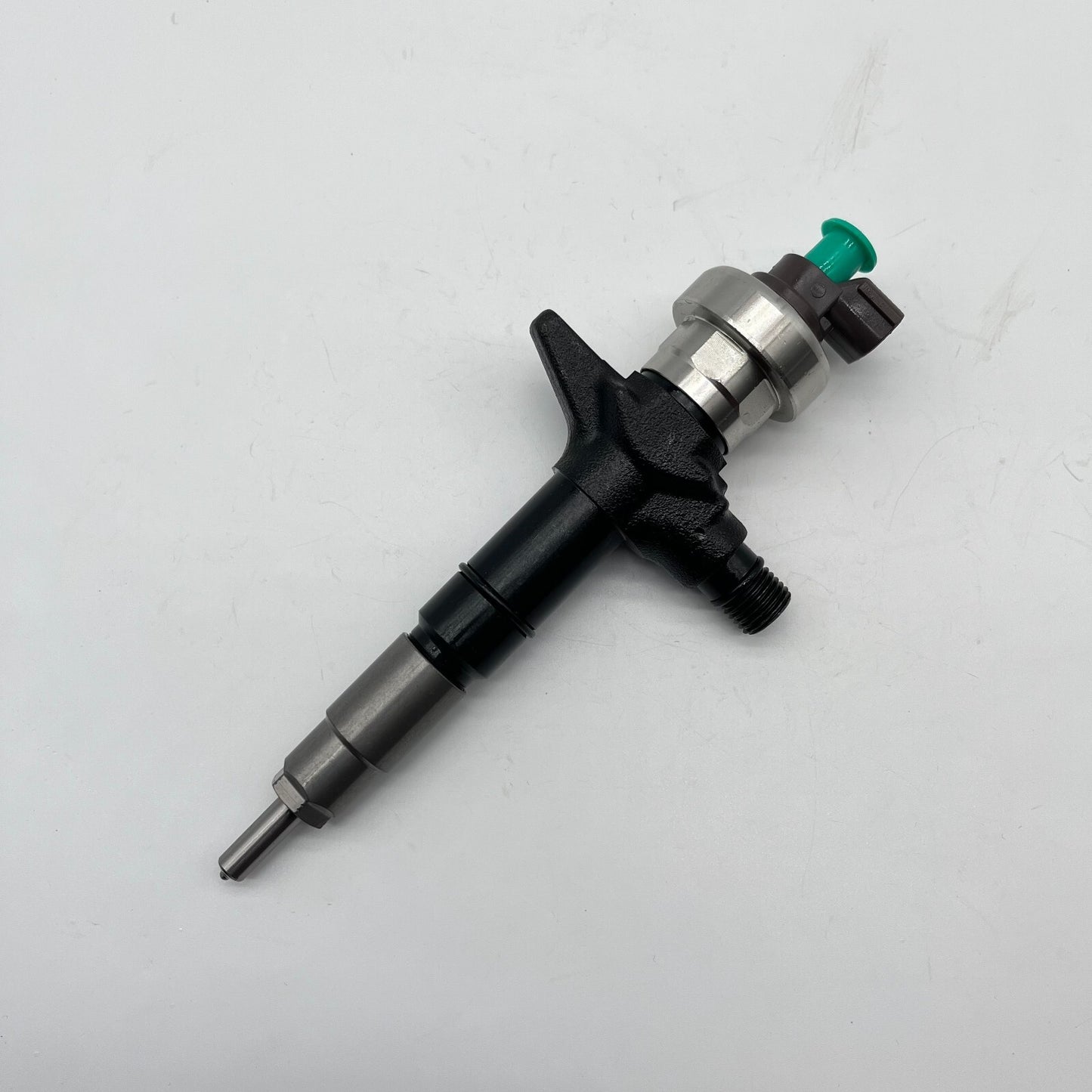 095000-6980 Fuel Injector for Isuzu D-Max 4JJ1 3.0L Engine 2007-2021 8980116043