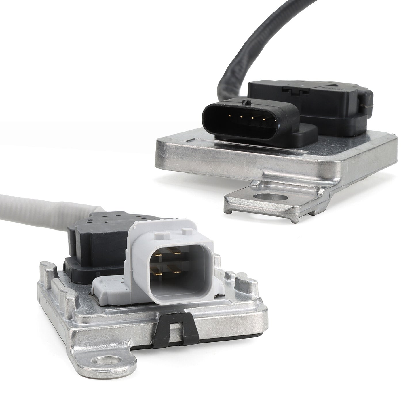 For Cascadia DD13 for Freightliner Inlet+Outlet Nox Sensor A0101532228 A0101532328