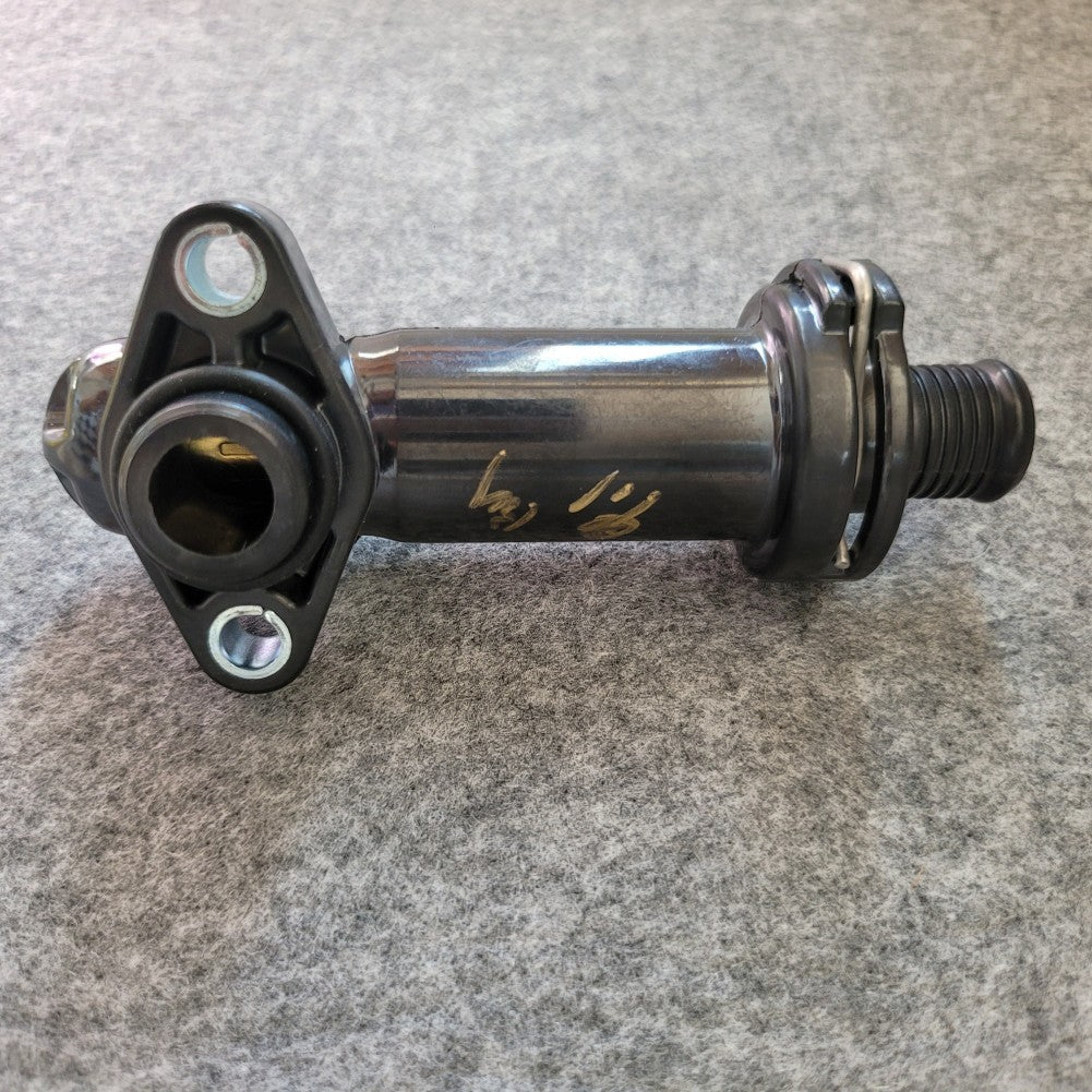 Engine Coolant Thermostat Housing for BMW 3 E90 E60 X3 X5 X6