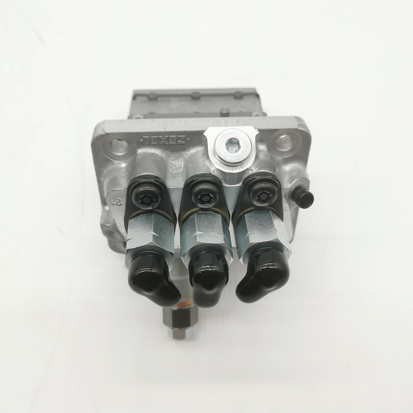 Fuel Injection Pump 6670432 For Bobcat MT52 MT55 320 323 Engine D722 D902 D782