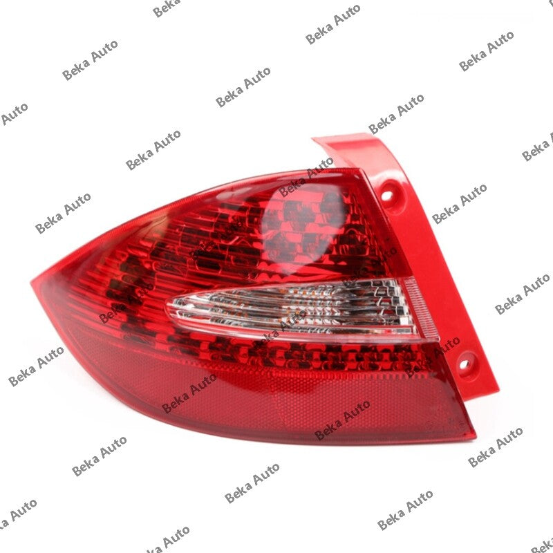 One piece is suitable for the right rear taillight, brake light, and turn signal of for JAC J5 4113100U7101.