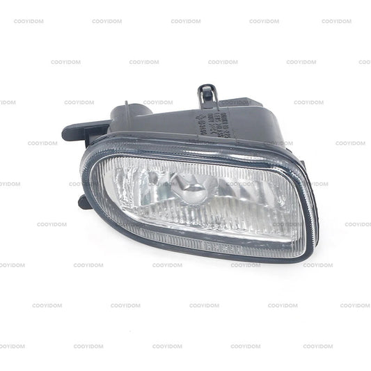 One pair of fog lights for the front bumper of for Nissan Almera Sunny 2000-2004.