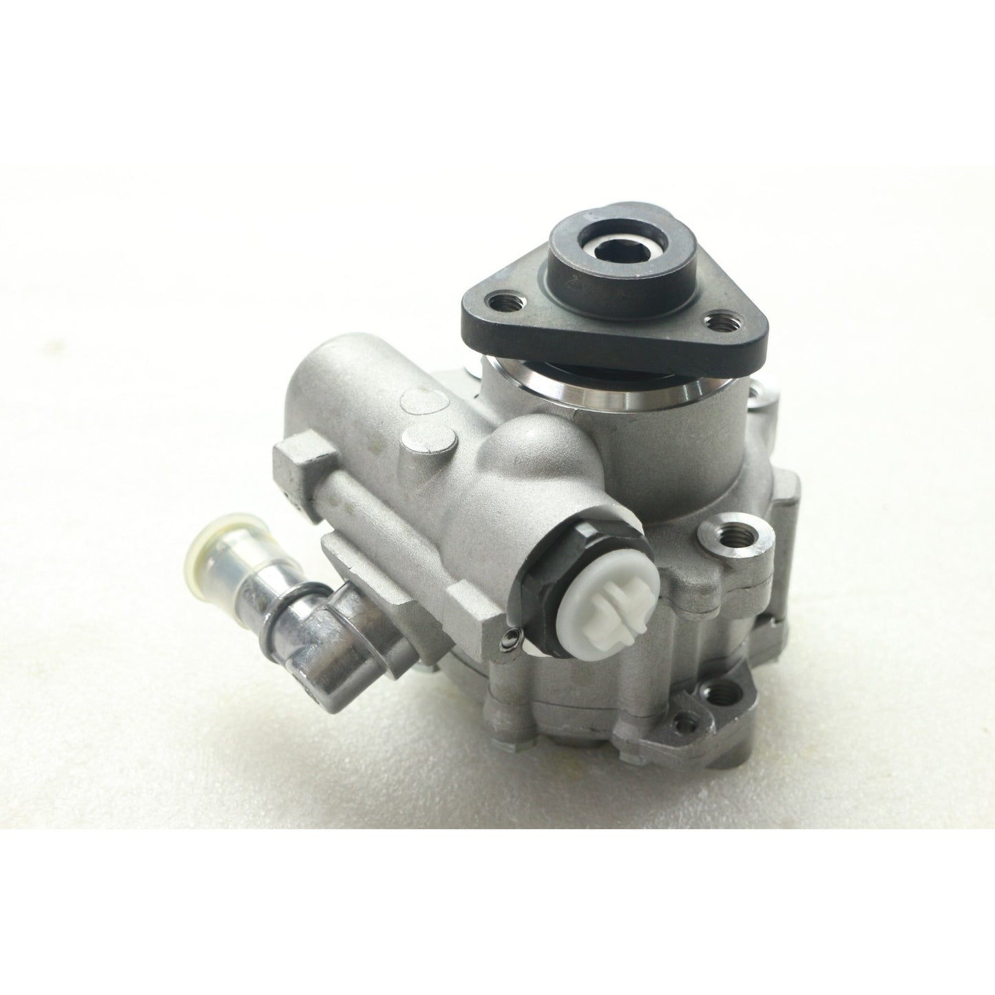 New Front Power Steering Pump Fit for Audi S4 All Models 2000-2001 8D0145156NX