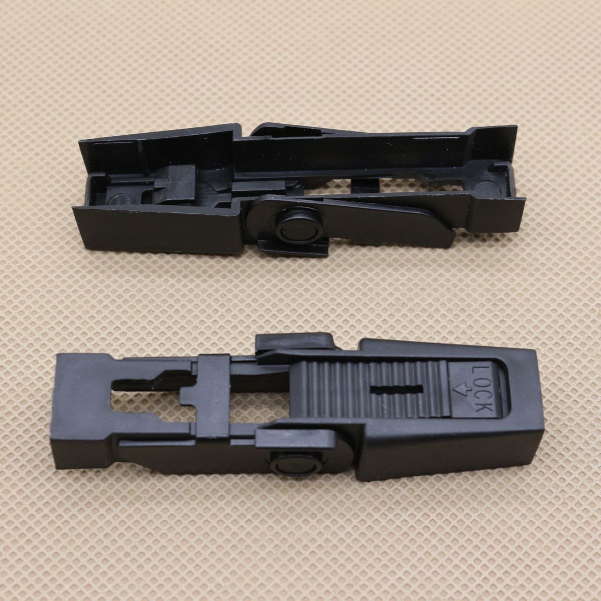 2-Piece Windshield Wiper Blade Holder DKW100020 for Land Rover Discovery 2