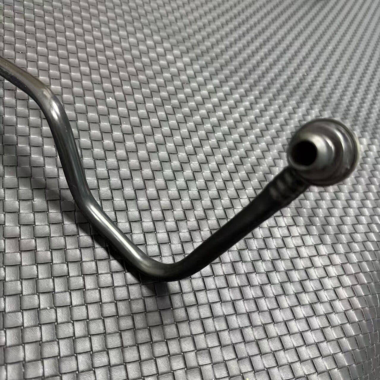 7L0611932T Vacuum Pipe for VW Touareg 7L6 7LA